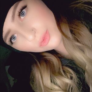 Meet your Posher, Lexi